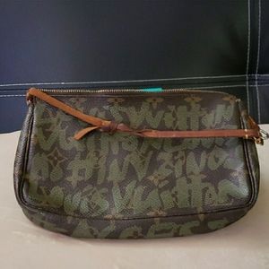 LV Pochette Stephen Sprouse